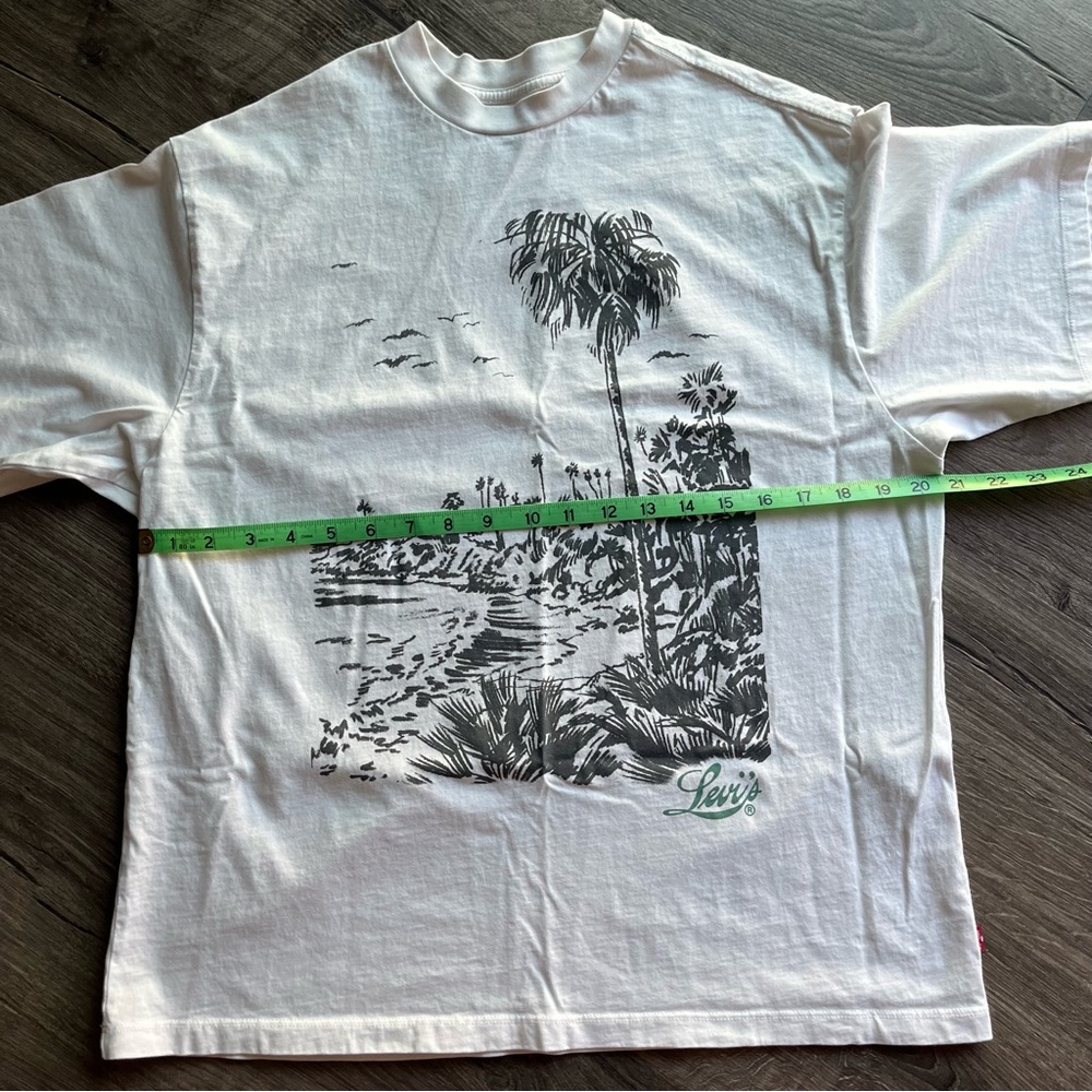 Levi’s One With Nature T-Shirt - Picture 11 of 17